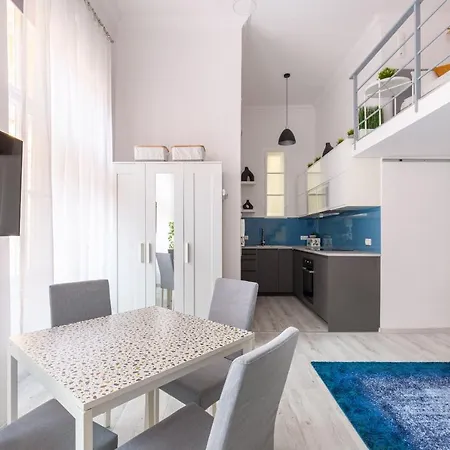 Standard By Hi5-relax With Style *