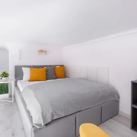 Standard By Hi5-relax With Style Budapest