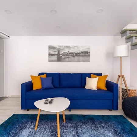 Standard By Hi5-relax With Style * Budapest