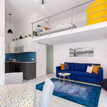 Standard By Hi5-relax With Style